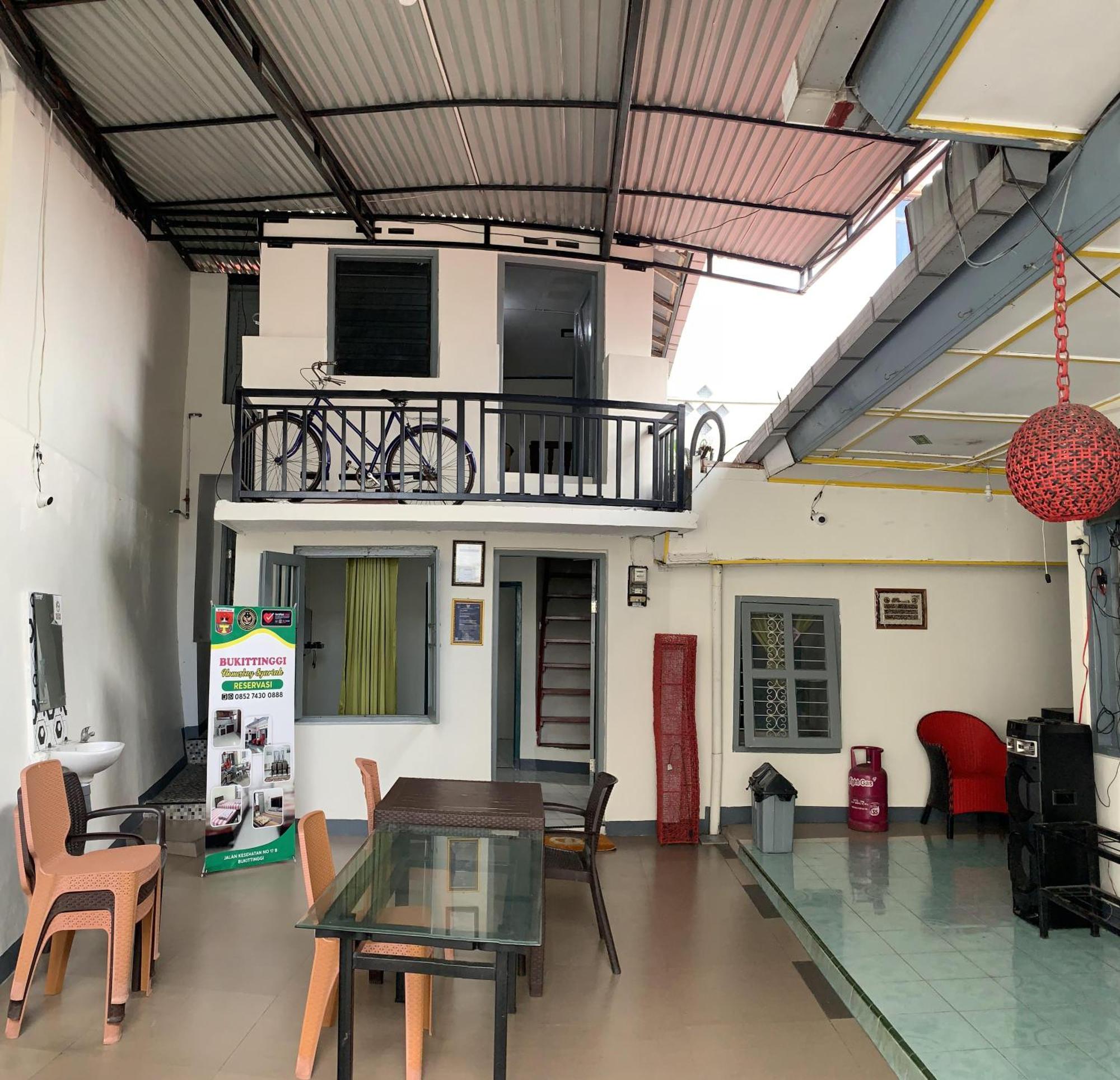 Bukittinggi Homestay Buitenkant foto